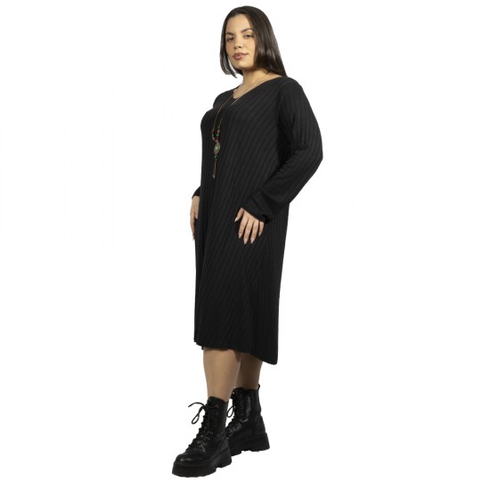 Γυναικείο Φόρεμα Ριπ Plus Size Μαύρο Με Κολιέ Γυναικείο Φόρεμα Ριπ Plus Size Μαύρο Με Κολιέ